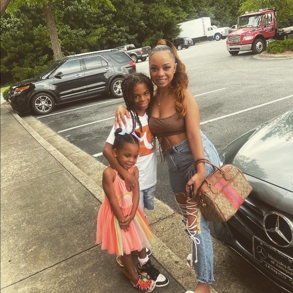 Meet the Posher Other - Meet your Posher, Marisa